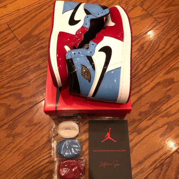Sold on IG. Air Jordan 1 Retro High OG Fearless - Picture 2 of 8